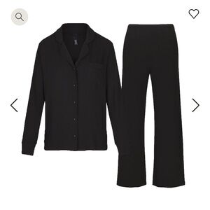SKIMS Women's Pajamas in Black Size Small